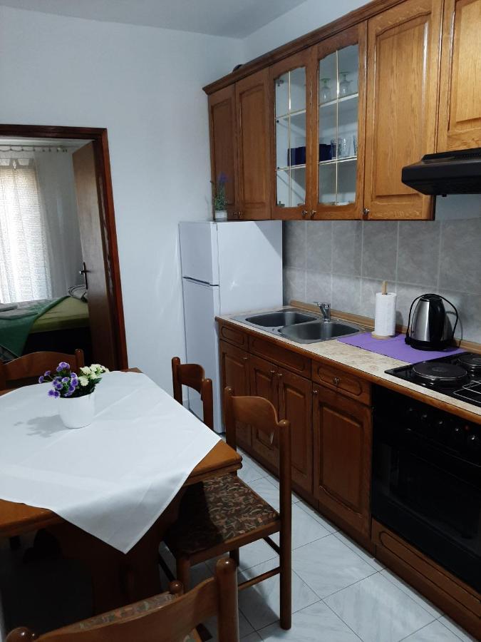 Apartments Ana Podstrana Exterior photo